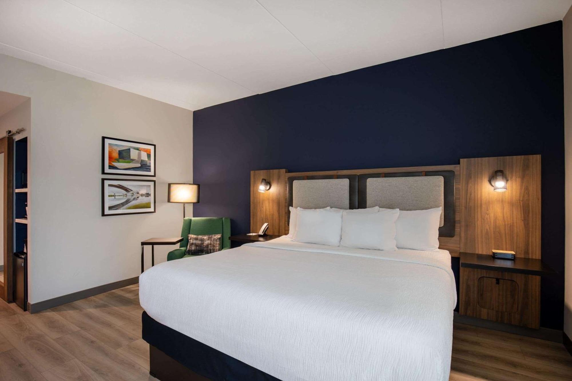 La Quinta Inn & Suites By Wyndham Chattanooga Downtown/South Ngoại thất bức ảnh