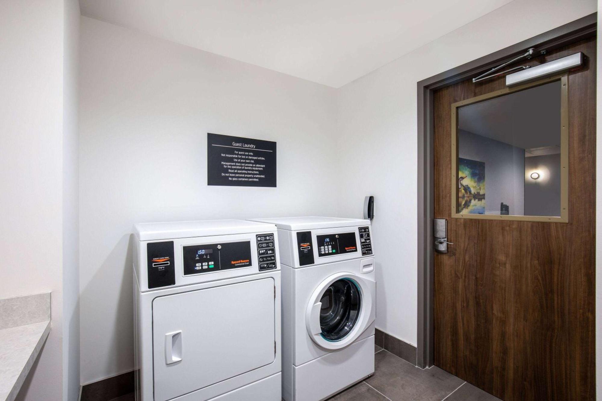 La Quinta Inn & Suites By Wyndham Chattanooga Downtown/South Ngoại thất bức ảnh