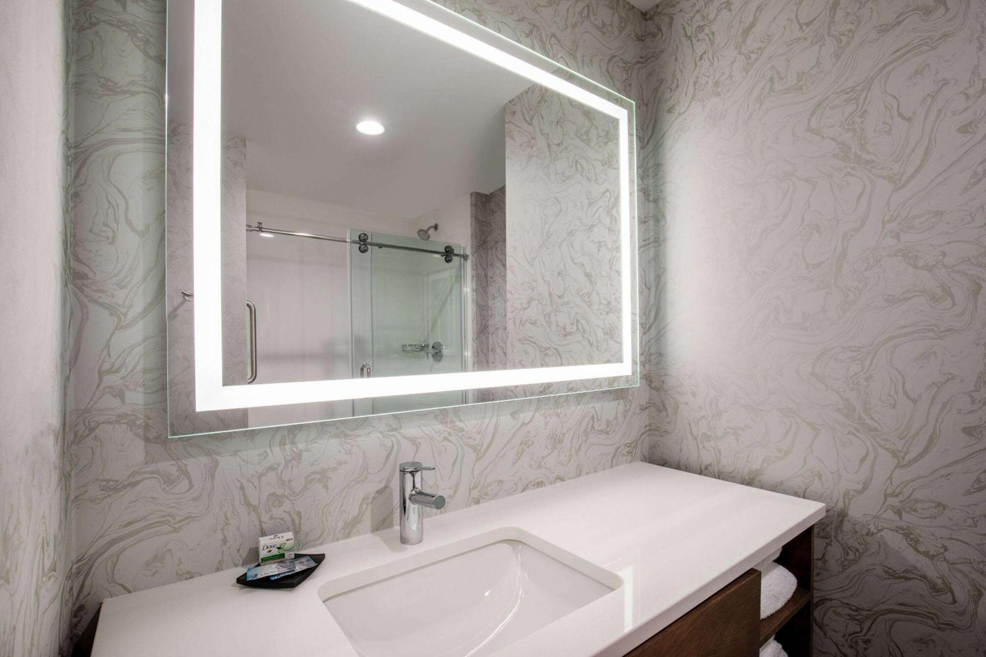 La Quinta Inn & Suites By Wyndham Chattanooga Downtown/South Ngoại thất bức ảnh